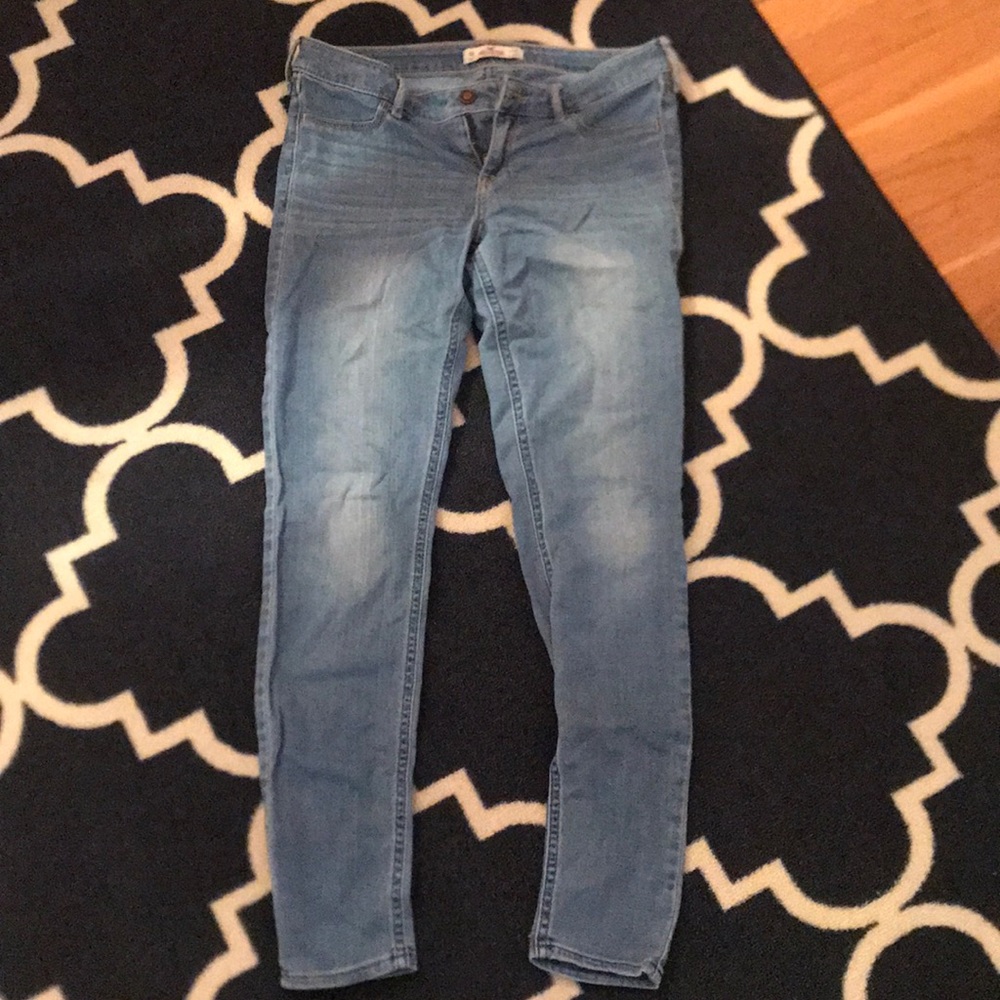 HOLLISTER SKINNY JEGGINGS